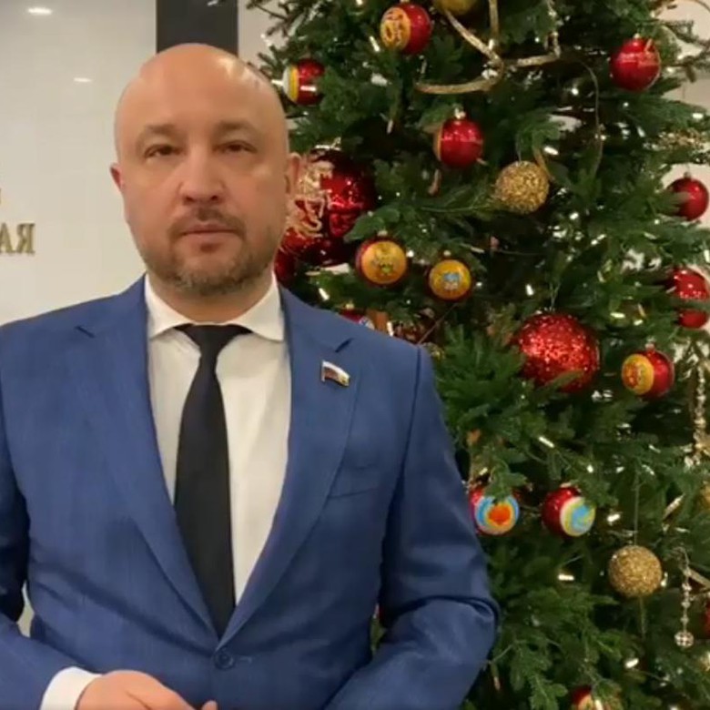 Новогоднее поздравление Михаила ЩАПОВА